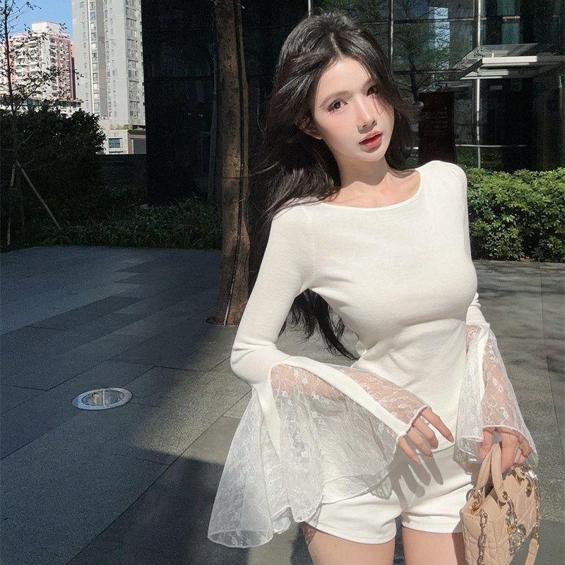 Product Introduction of Áo Tay Chuông Ren, Thiết Kế Dài Tay, Ấm Áp Và Thoải Mái, Cổ Tích Và Tinh Tế, Thích Hợp Cho Mùa Xuân, Hàng Mới Về, Cô Gái Nóng Bỏng, Áo Lớp Nền Thanh Lịch, Swan Pull Dream, Thiết Kế Tuyệt Đẹp 1