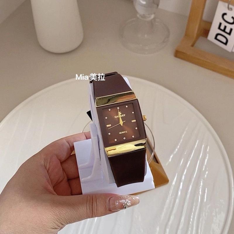 Watch Minority Simple Korean Fashion Quartz Watch Ins2024 New Elegant Student Watch Free Shipping 3