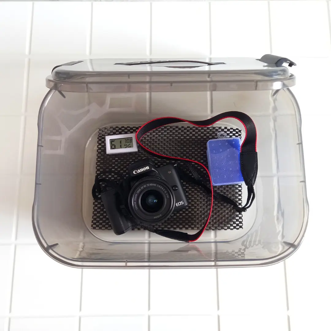 Serapin Dry box kamera tempat penyimpanan kamera dan lensa portable kit silica gel dan thermohygrometer Biru Camera Plastik
