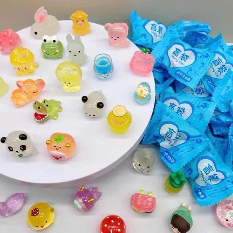 Set 50 - 100 Túi Mù Động Vật Đồ Vật Charm Phát Sáng Túi Mù Tự Xé