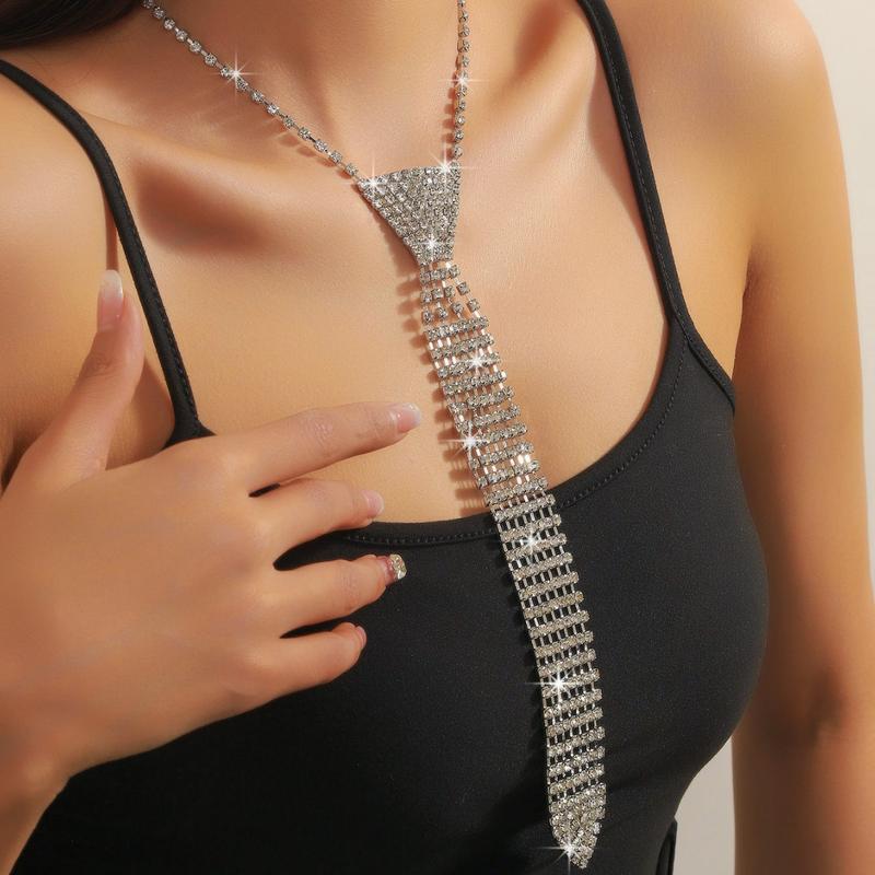 Product Introduction of Cross-Border European and American Necklace Long Tie Rhinestone Tassel Necklace Personality Exaggerated Claw Chain Necklace Manufacturer Wholesale 1