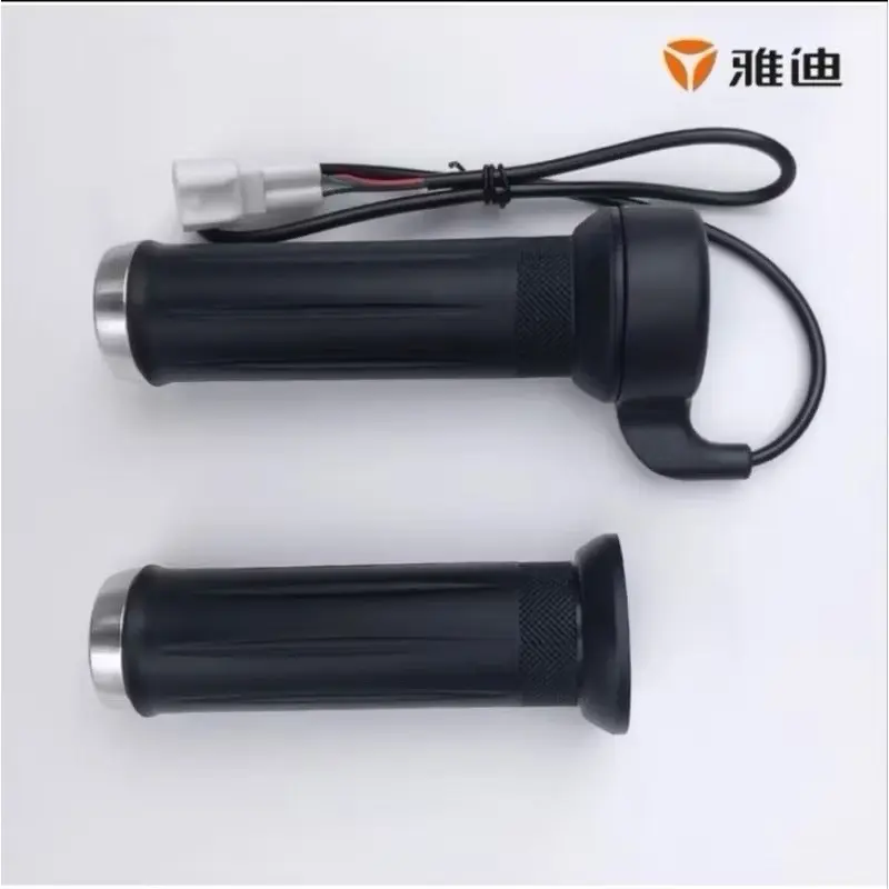 ￼Tay Ga Xe Điện Yadea x5,Xmen Neo Lắp cho mọi loại dòng xe điện( Giá 1 đôi)