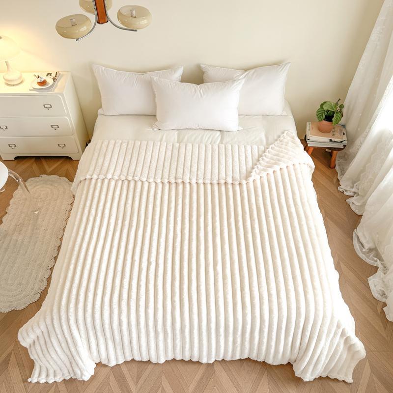 Product Introduction of Solid Color Jacquard Blanket, 1 Count Soft Comfortable Warm Throw, Air-conditioned Room Blanket, Warm Nap Blanket for Home & Office & Travel 3
