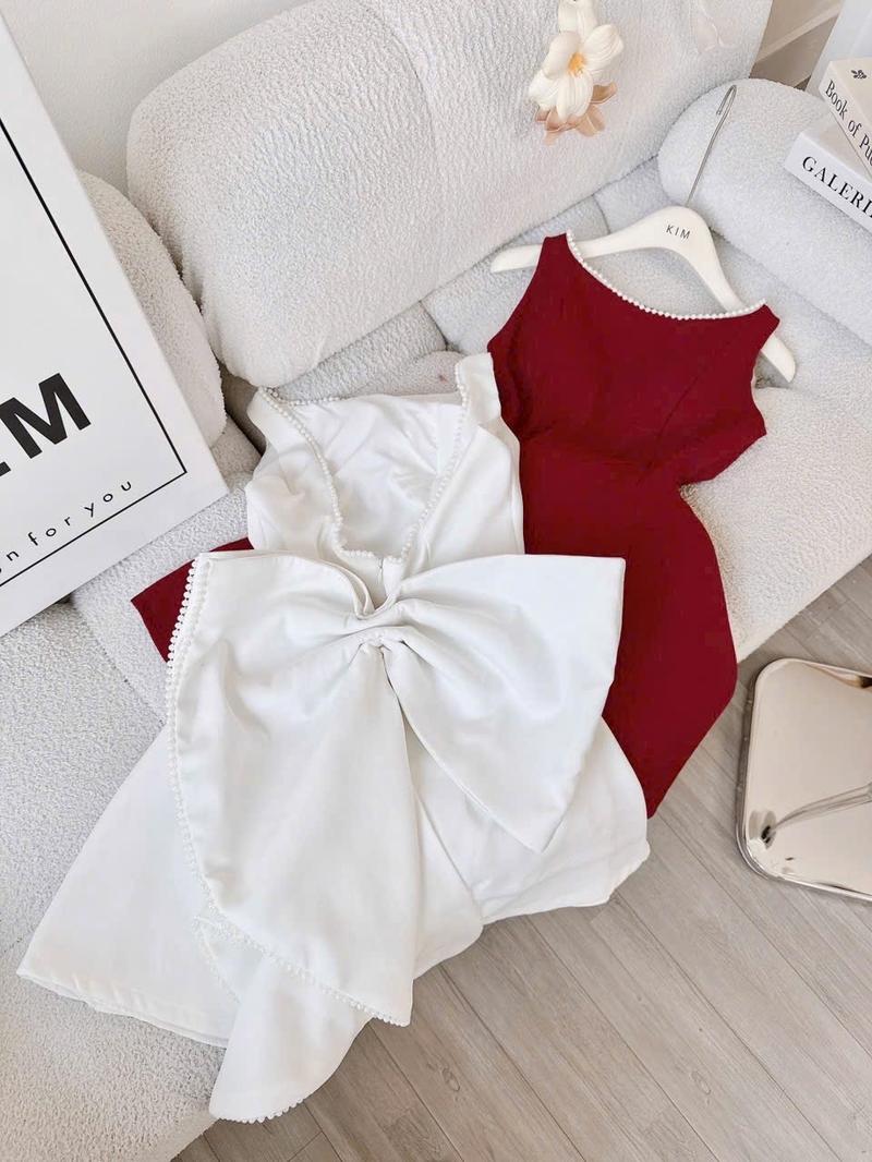 Product Introduction of ( Sam’s Clothing ) Đầm nữ hở lưng đính nơ to viền dây ngọc dáng ngắn xinh xắn Women 11