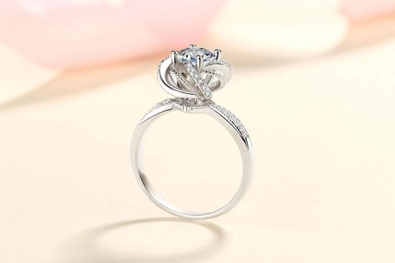 Product Introduction of LLXYW 1/2CT Round Cut 100% Moissanite Wedding Rings For Women S925 Sterling Silver Rose Jewelry Luxury Engagement Ring 12