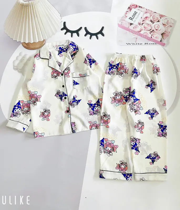 Đồ bộ cho bé với chất liệu Lụa mango, chất liệu vải mềm cho bé dễ dàng vui chơi 0
