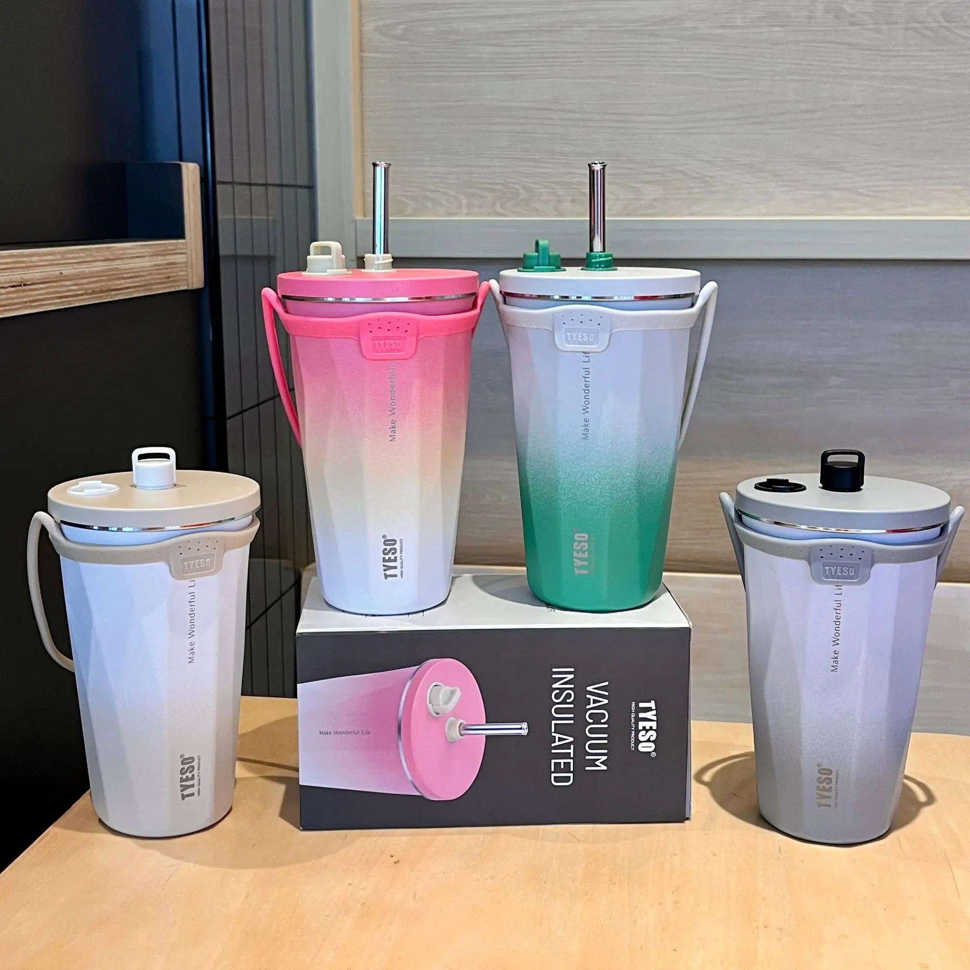 Tyeso New Thermos Insulation Cup 600ML Gradient Ribbon Tumbler with Straw for Men and Women High-Looking Stainless Steel Water Bottles Keep Ice Master Coffee Cup vacuum cup Drinkware Flasks Portable Insulated Mug Bottled