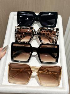 Lentes de sol unisex a la moda, lentes de sol casuales y modernos para uso diario, accesorios de moda para actividades al aire libre