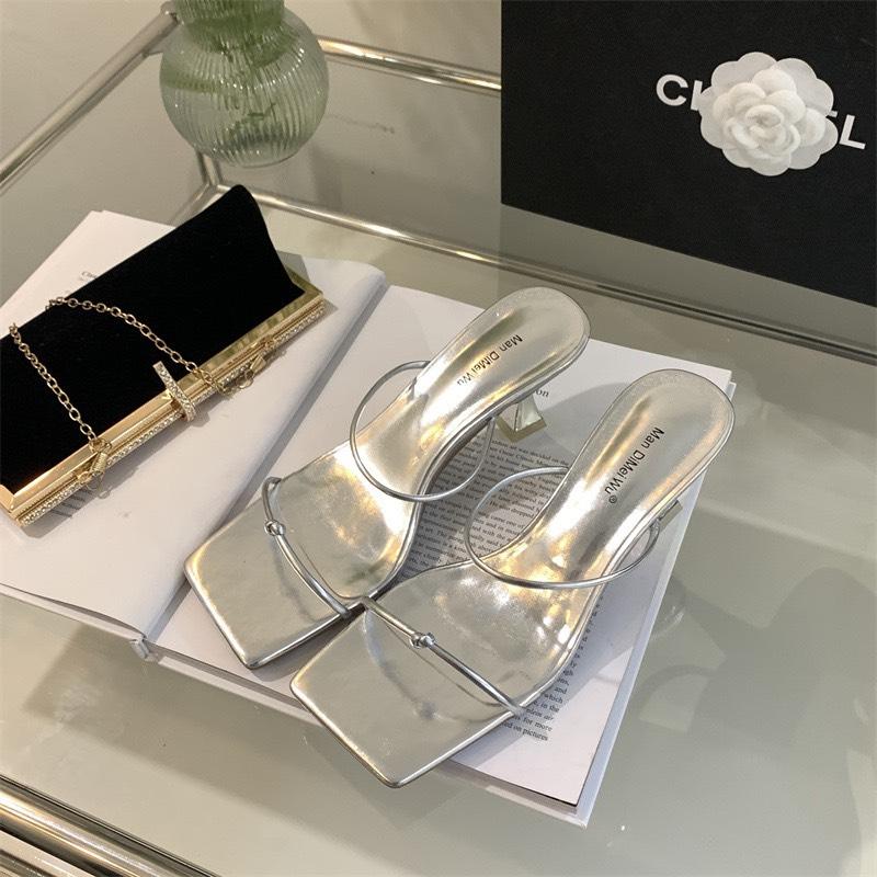 Guốc 2 dây mảnh trẻ trung  gót nhọn 4cm, giày cao gót nữ quai mảnh chất da lì êm mềm Medona