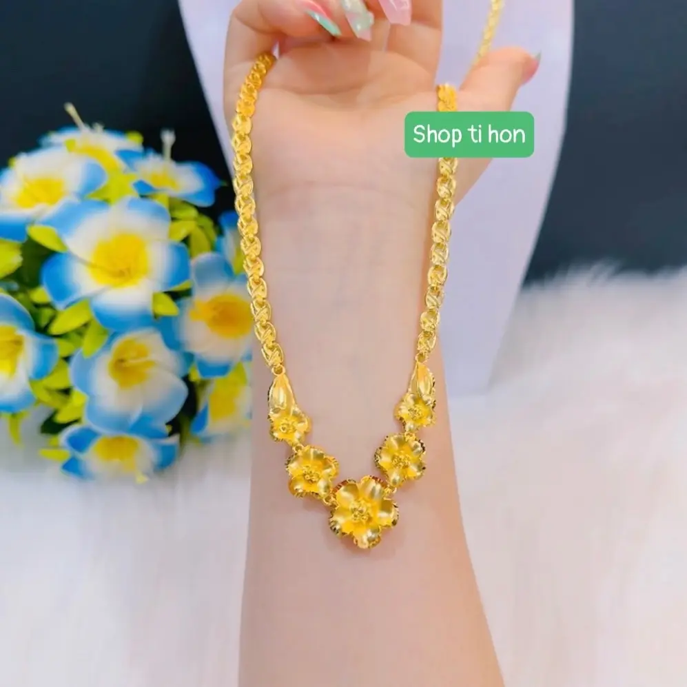 Dây chuyền cưới hoa mai chạm 5 bông khoá s màu 24