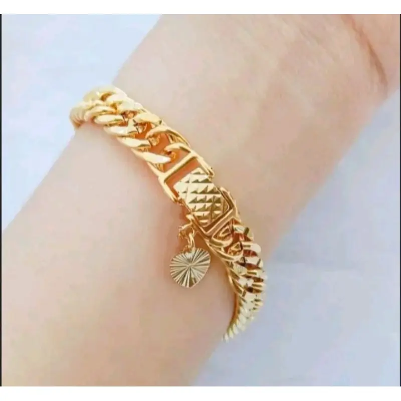 Gelang tangan Rantai titanium warna emas 24k  perhiasan wanita .