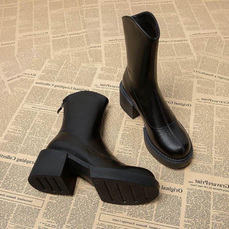 Giày Bốt Nữ lửng lót lông Lisa Đế Cao 6cm, Boot Da Cổ Ngắn 2 Màu Đen, Nâu - mã KT01