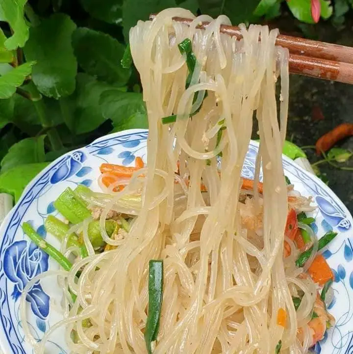 Combo 2kg gồm: 500gr hủ tiếu trắng, 500gr hủ tiếu rau củ, 500gr bún rau củ, 500gr nui xoắn rau củ Food (Tặng 500gr nui xoắn rau) Thức Ăn 1