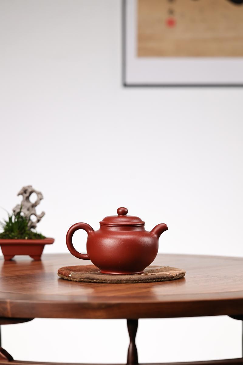 Product Introduction of Chinese Yixing purple clay teapot 100% natural purple clay teapot huanglongshan zhuni duozhi teapot 250 ml 10