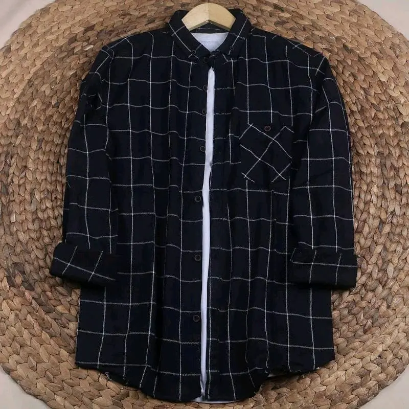 Kemeja flanel pria wanita lengan panjang terbaru motif hitam garis putih best seller produk terlaris Distro Casual