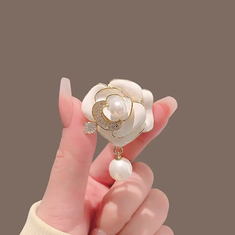 Camellia Pearl Brooch, High-End Retro Style, Suit Jacket Brooch Pin Accessory
