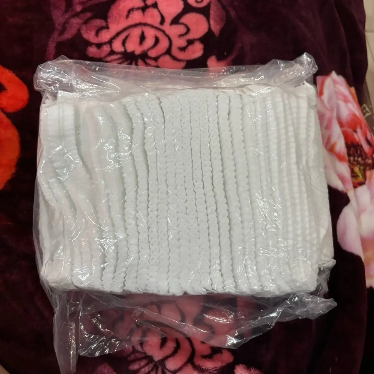 Disposable Bouffant Cap Head Cap Surgical Cap Hair Net Shower Cap White 21 Inches 1 Piece