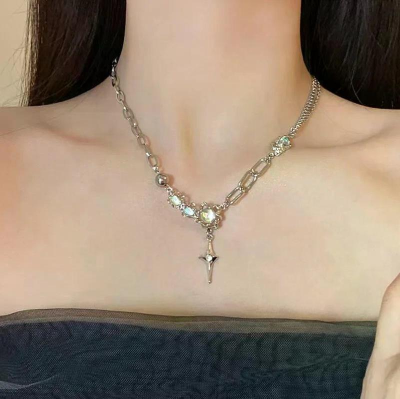 Product Introduction of Y2K Retro Kpop Silver Color Pendant Necklaces for Women Gothic Zircon Heart Cross Tassel Necklace Punk Clavicle Choker Jewelry 1