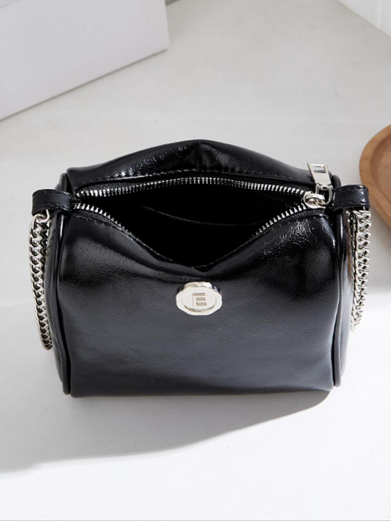 Product Introduction of Women's Fashion Chain Strap Bag, Solid Color Shoulder Bag, Casual Versatile Saddle Bag, Trendy All-match Commuter Bag for Daily Used 2