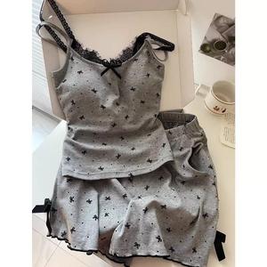 ชุดนอนลูกไม้สายเดี่ยว, OOTD ฤดูร้อนใหม่, เสื้อกั๊กผู้หญิงพร้อมแผ่นรองหน้าอก, โบว์แบบบูรณาการ, ชุดใส่ในบ้านผูกโบว์, สไตล์หวาน