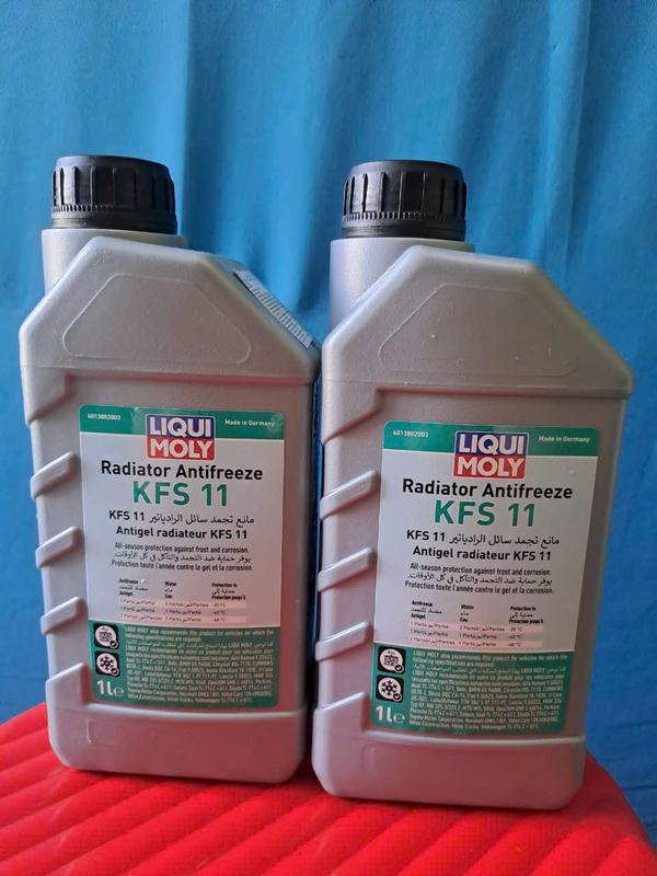 2 Lít nước làm mát động cơ Liqui Moly Màu Xanh