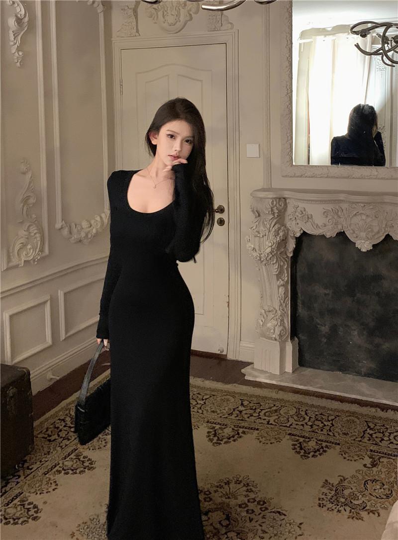 Product Introduction of Spicy girl wine red long sleeved dress with feminine temperament, hip hugging skirt, simple base skirt, slim fit and slimming effect, mid length skirt 15
