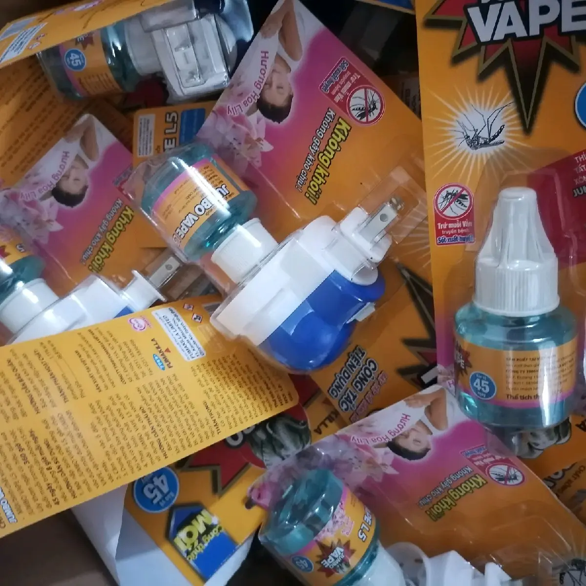 tinh dầu đuổi muỗi jumbo vape combo 2 tinh dầu 2lọ và 1 đầu cắm kèm 1lọ tinh dầu