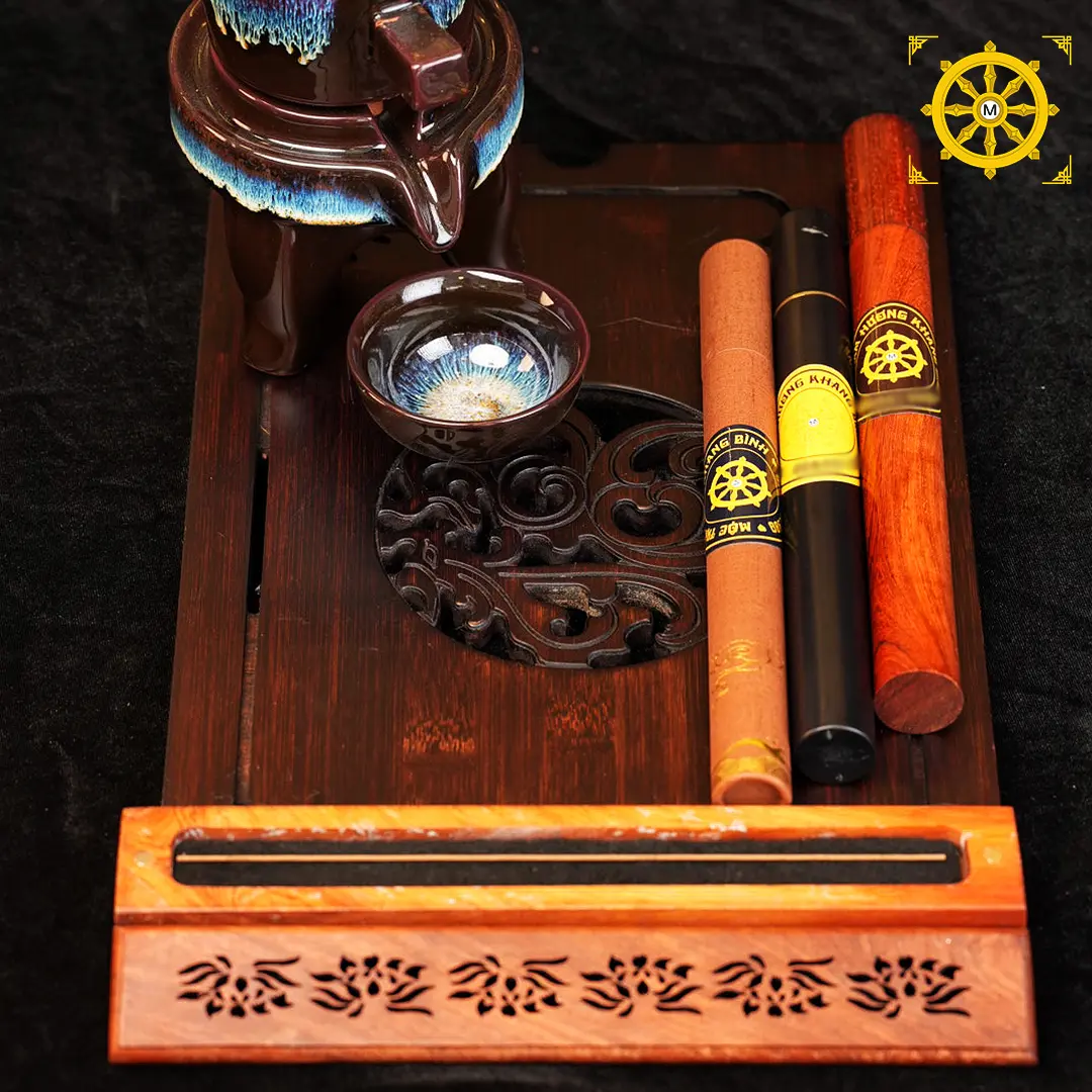 Nhang thanh Trầm Hương dạng tròn dài 20cm (110 cây/hộp, cháy 35 phút) - Mùi thơm ngọt, dịu nhẹ, nhỏ gọn dễ dàng mang đi, thanh lọc không khí - Mộc Trầm Hương Khang Bình