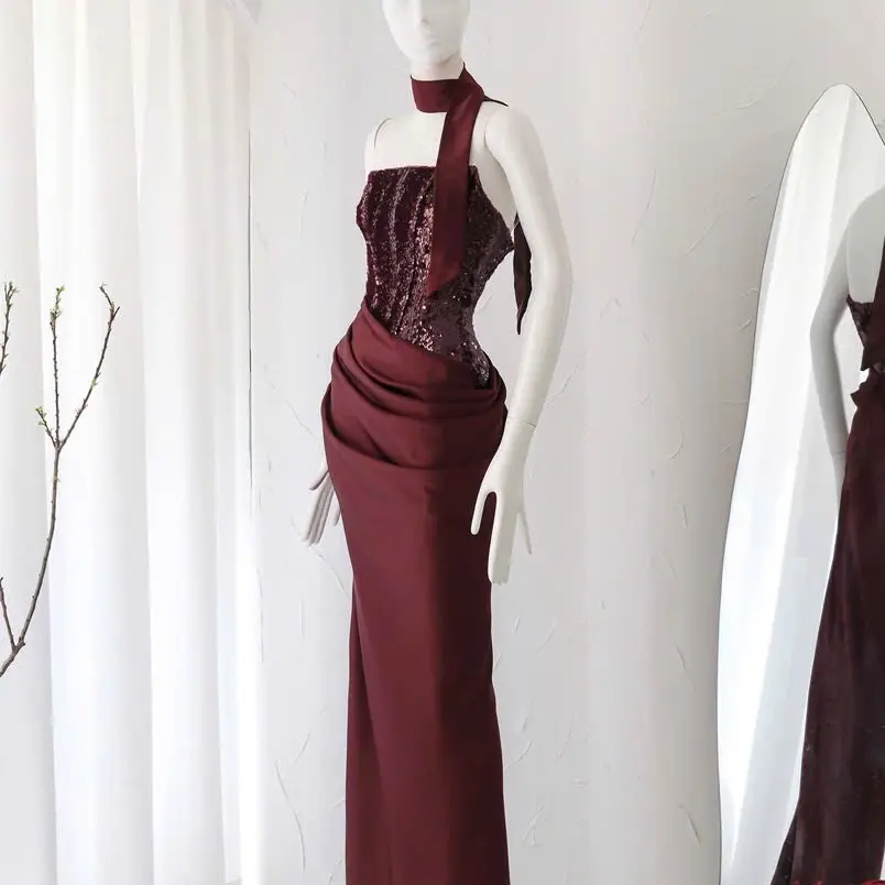 Body tiệc kim sa lụa sang chảnh .