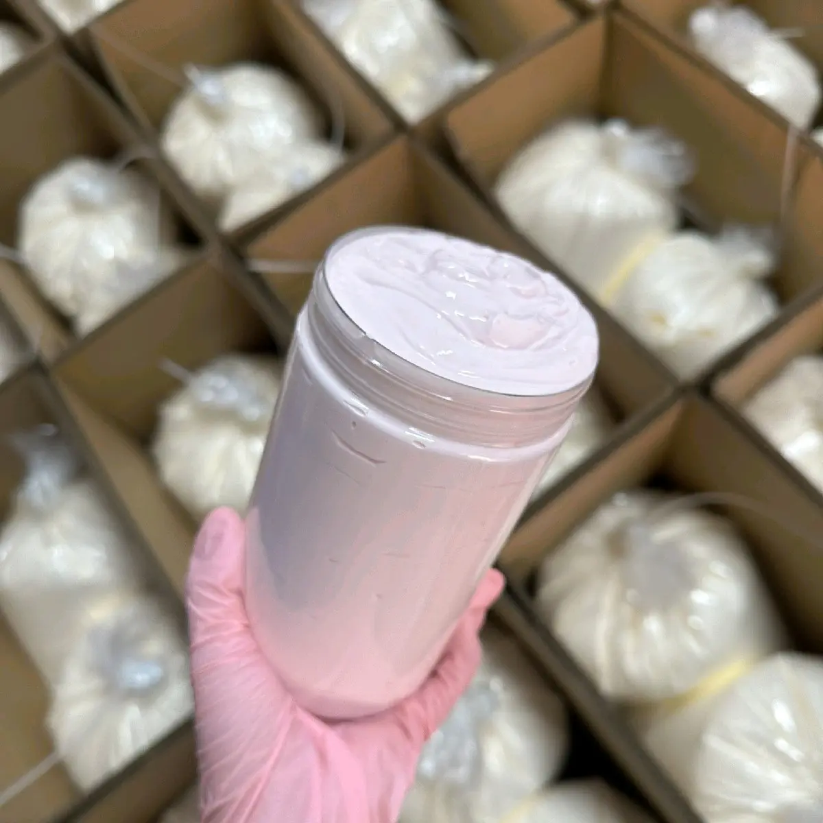mua 1 chai tẩy hồng tặng 1 chai tẩy xanh khối lượng 2kg mua 1 tặng 1