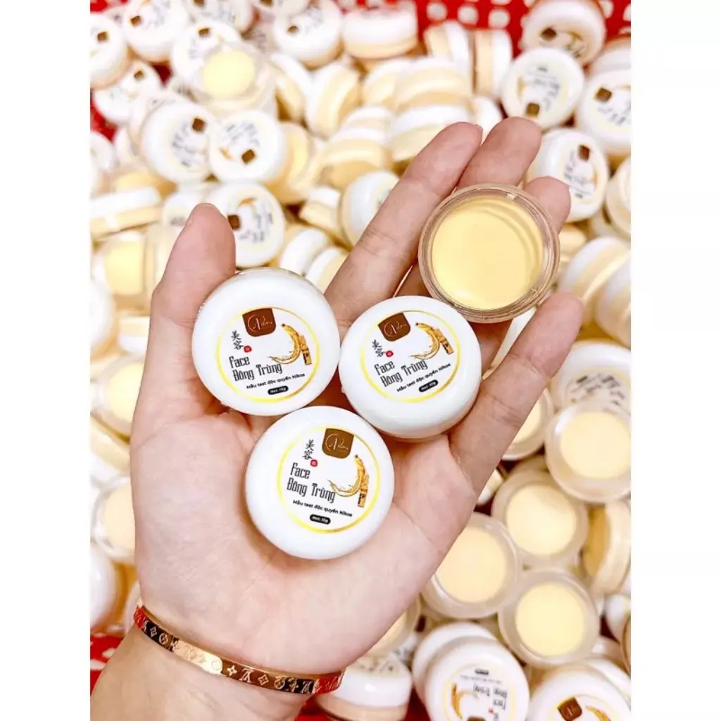 Kem Face Đông Trùng Dưỡng Da 10g(1 hủ) Skincare Làm Đẹp Da