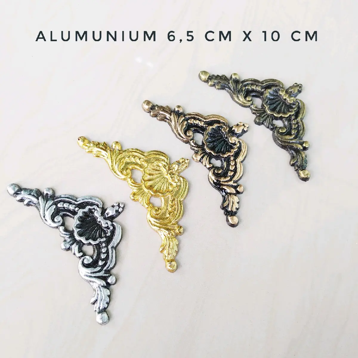 Sudut Siku Akrilik Seserahan / Hantaran Aluminium Pernikahan