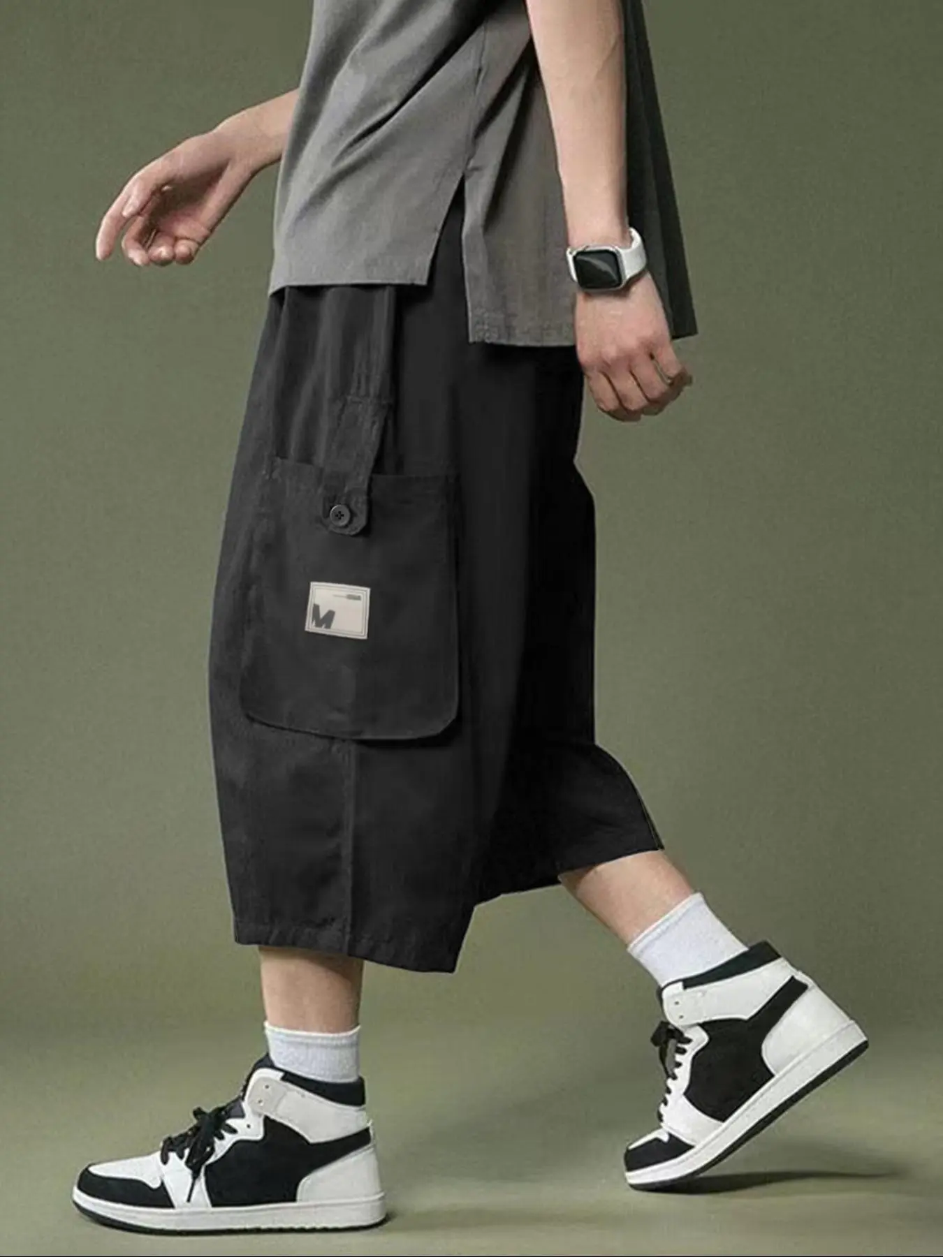 Men's Loose Letter Patched Flap Pocket Drawstring Wide Leg Cargo Capris Pants, Wide Leg Trousers, Casual Street Elastic Waist Trousers for Daily Wear, Mens Bottoms for All Seasons