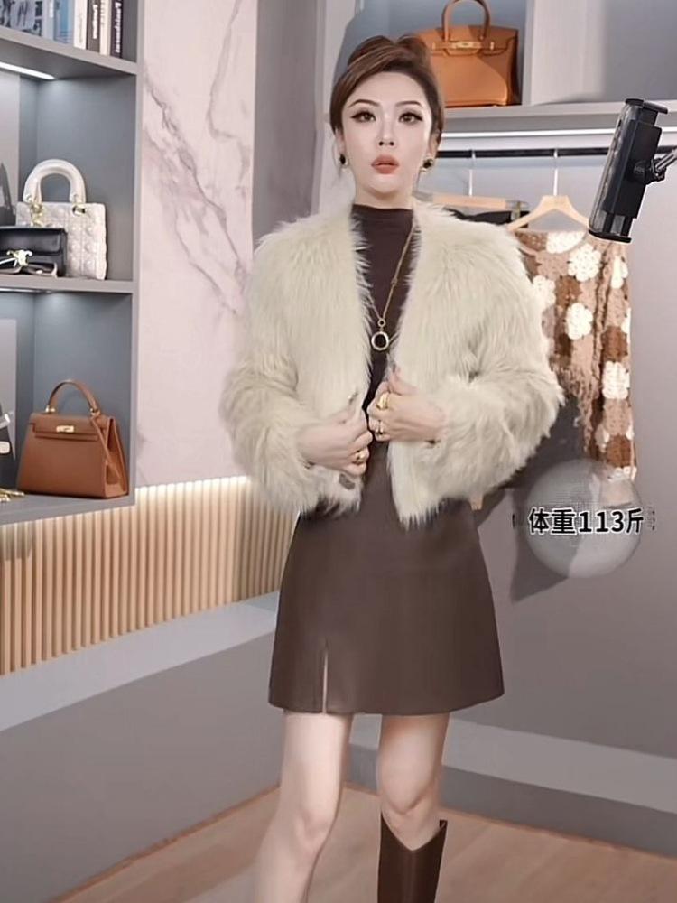 Product Introduction of 2024 Autumn and Winter New High-End Popular One-Button Short Woolen Coat for Women Fashionable Stylish All-Match Long Sleeve Fashion 2