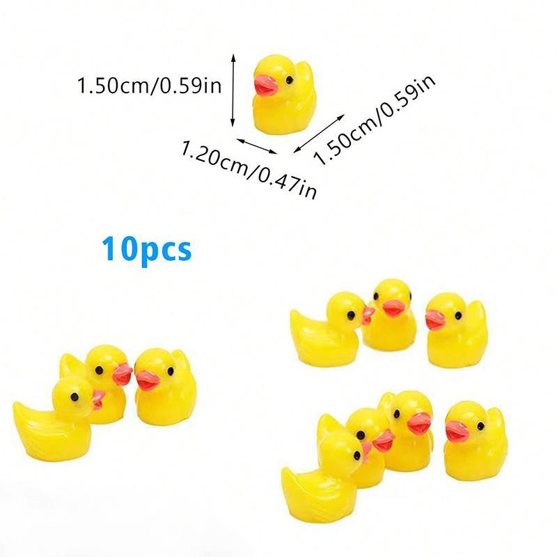 Cute Mini Yellow Duck Car Dashboard Decoration, Lovely Small Yellow Duck Car Ornaments, Tiny Miniature Duck Figures, Car Interior Decoration Accessories 1