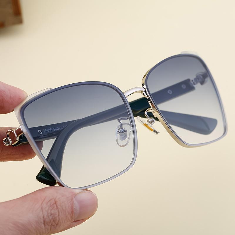 Product Introduction of 2024 New Cats' Eye Sunglasses Women's High Sense Sun-Resistant Sunglasses Personality All-Match Glasses 5