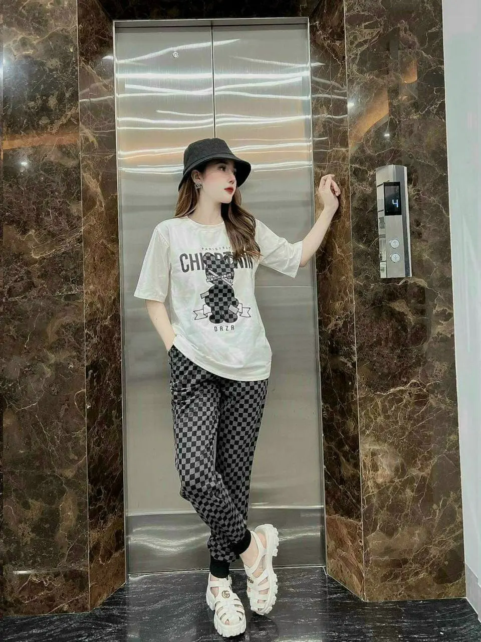 Set Đồ Bộ Thời Trang Nữ, Áo tay ngắn Logo Gấu Thêu, Quần Bo, Chất thun cotton