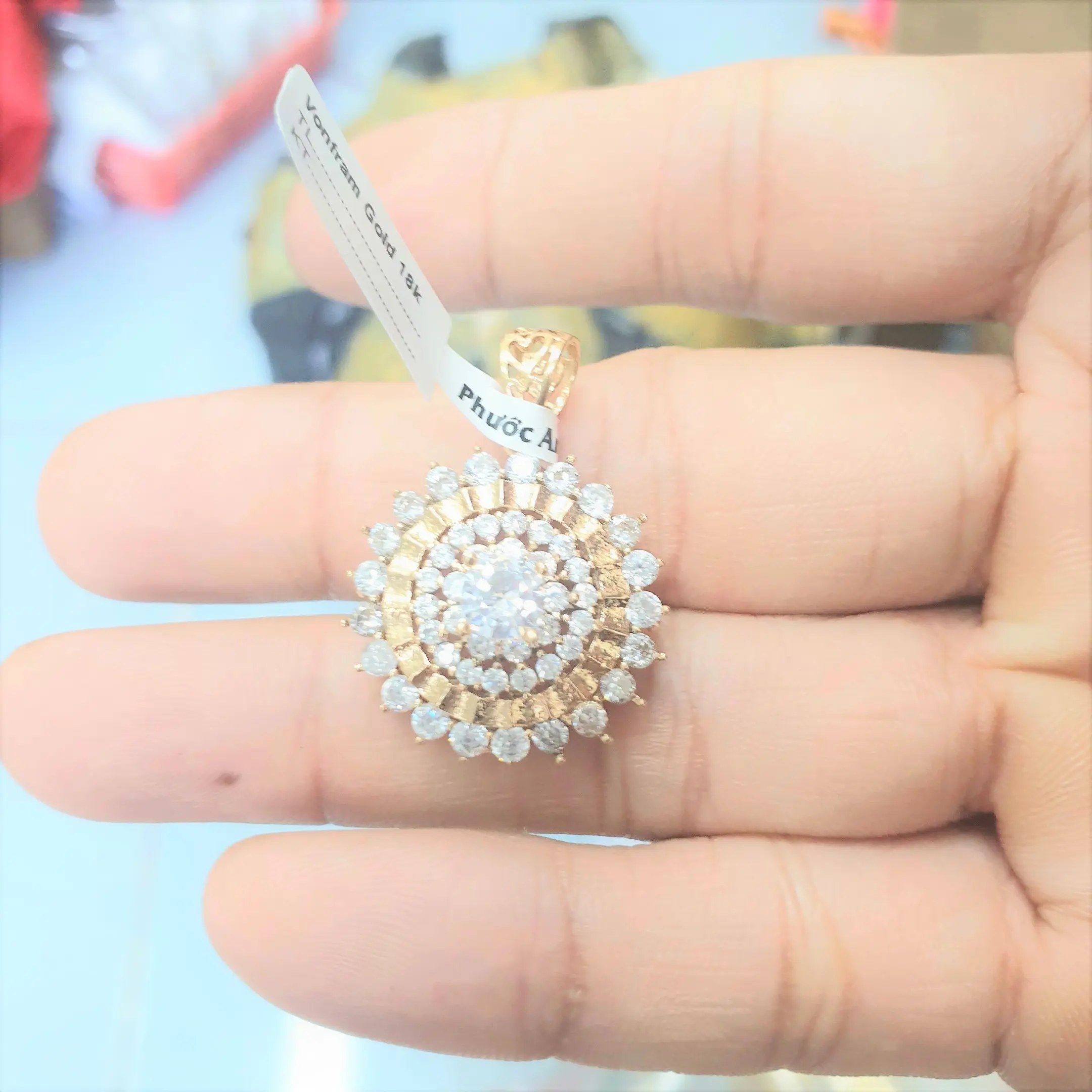 (Không phai màu) Mặt Dây Chuyền Full Xoàn Đính Chấu Cao Cấp- Dùng tắm rửa thoải mái không kiêng mồ hôi-Bảo Hành 5 năm