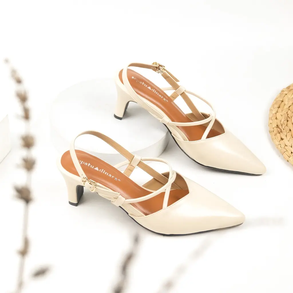 Sepatu Dinara Christy - Sandal Heels Wanita Mules 5 Cm Hitam Kasual Shoe Pesta