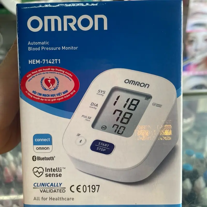 Máy Đo Huyết Áp bắp tay Omron HEM - 7142T1 0
