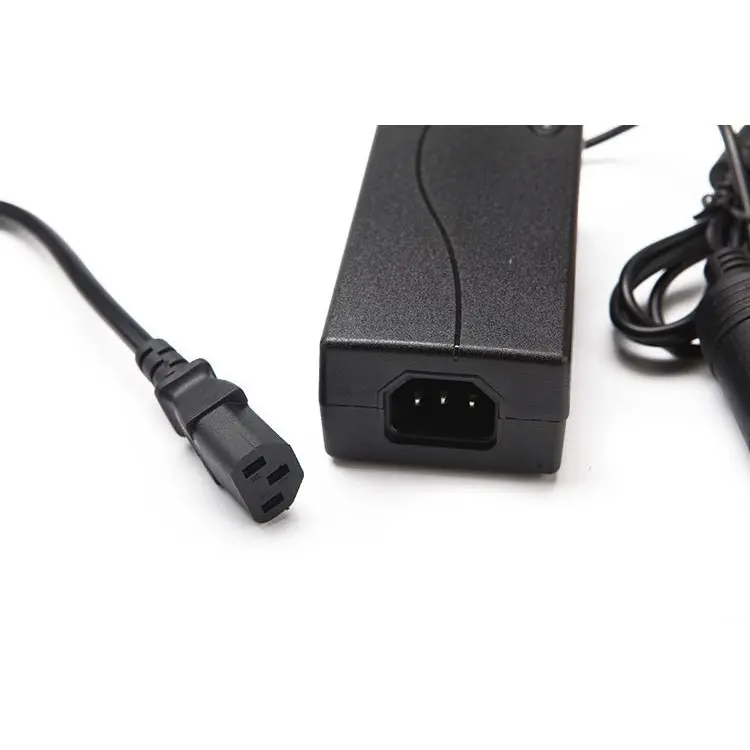 Quạt Kẹp Trên Xe Ô Tô Lồng Sắt Đen 12 và 24v Cánh sắt  - Đường Kính 22cm 6