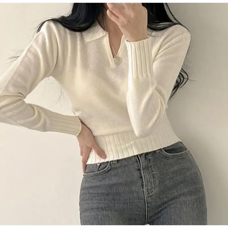 Áo Lớp Nền Dệt Kim Polo, Cổ Chữ V, Dành Cho Nữ, Áo Mặc Bên Trong Mỏng Và Ngắn, Thiết Kế Thời Trang, Áo Len, Thích Hợp Cho Mùa Thu / Đông Năm 2023 5