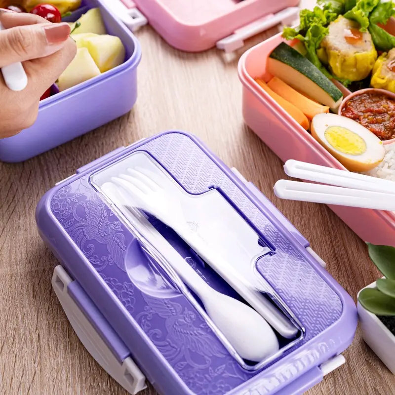 Kotak Makan Lunch Box / Kotak Bekal Anak / Kotak Makan + Sendok Garpu 1