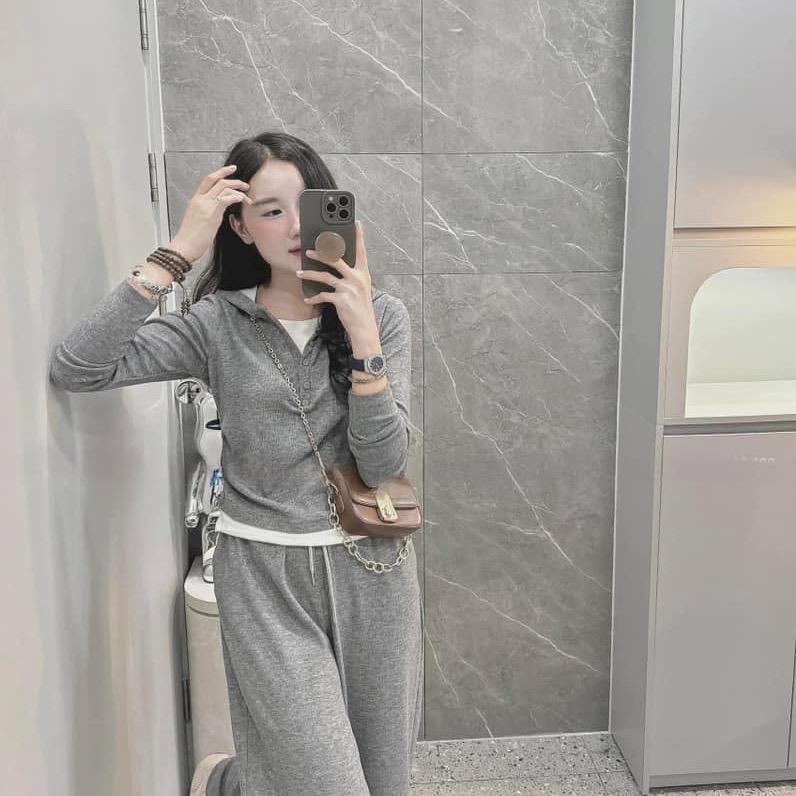 Bộ đồ nữ HÀNG CAO CẤP Set áo croptop dài tay có mũ mix quần dài ống rộng cùng màu có dây rút phong cách trẻ trung Women Màu Đen thường M111