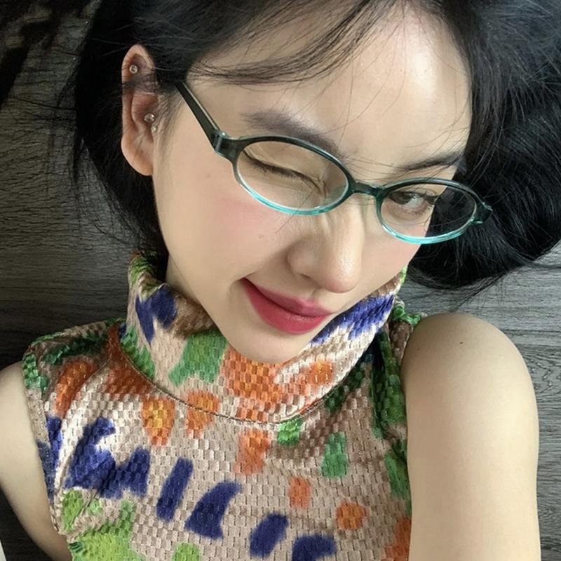 Product Introduction of Oval Shaped Glasses for Women Fashion Narrow Glasses Readers Retro Eyewear Party Favors 26