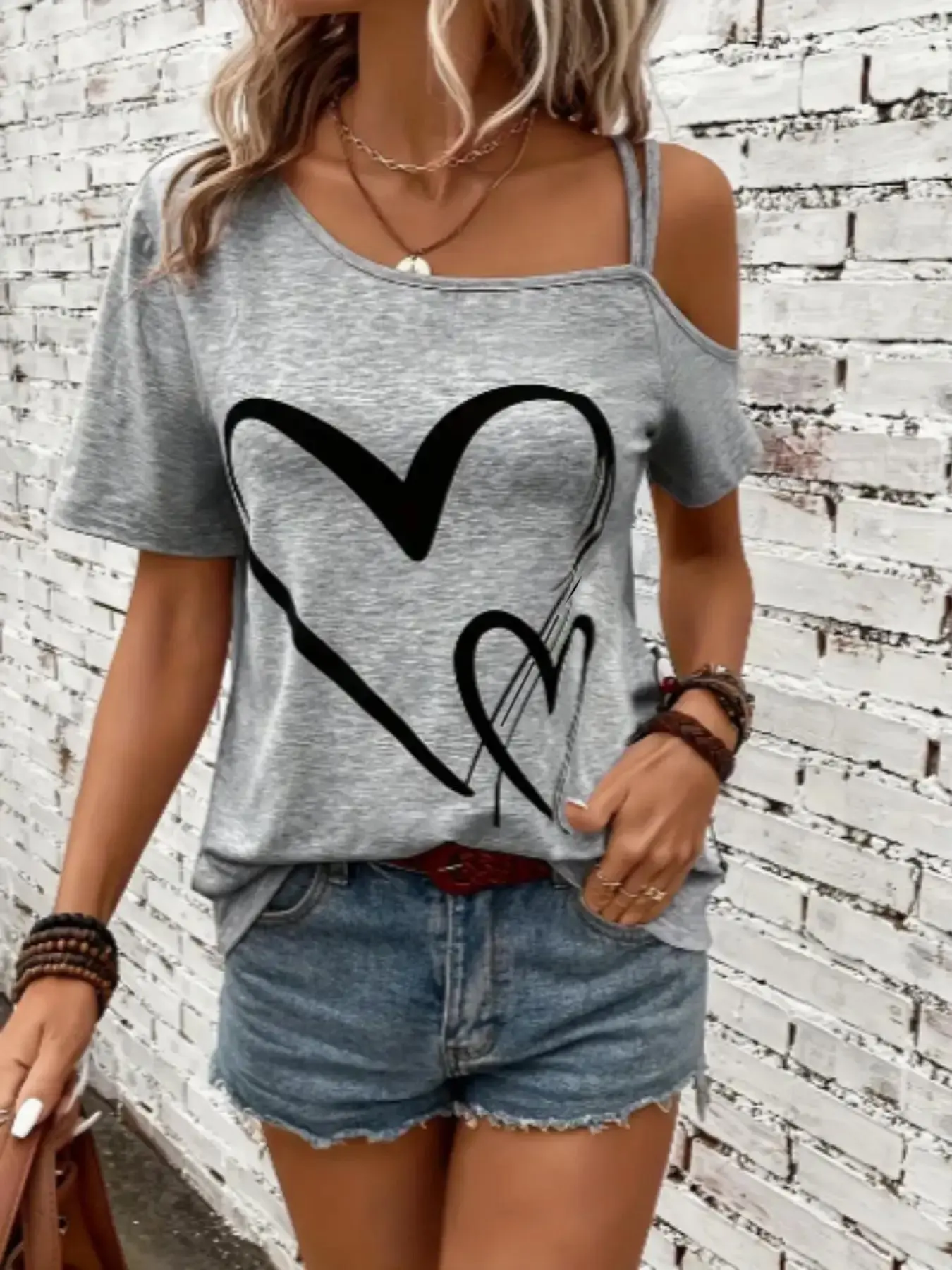 Plus Size Heart Print Asymmetrical Neck Tee, Casual Short Sleeve T-shirt for Summer, Women's Plus Clothing for Daily Wear