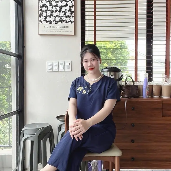 Bộ đũi tay cộc quần dài thêu hoa dành tặng bà và mẹ,chất đũi mát mềm,set Áo Nữ Voi 6
