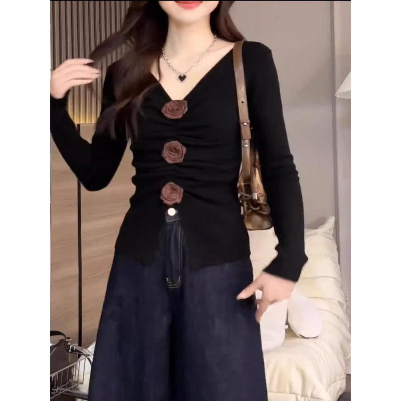 Áo Lớp Nền, Dài Tay Mùa Thu Của Phụ Nữ, Thiết Kế Hoa Ba Chiều Cổ Chữ V, Eo Xếp Ly, Áo Xẻ Tà Bó Sát Màu Đen, Áo 1
