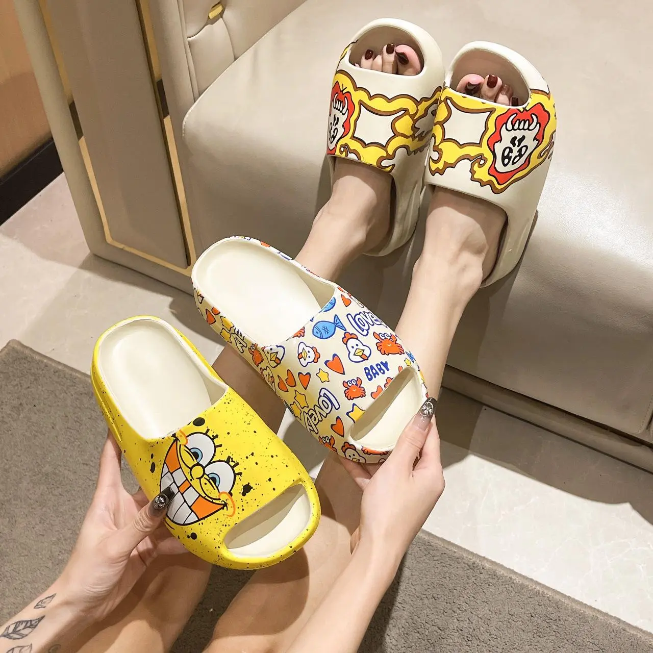 2025 Fashion Simple Cartoon Platform Slippers