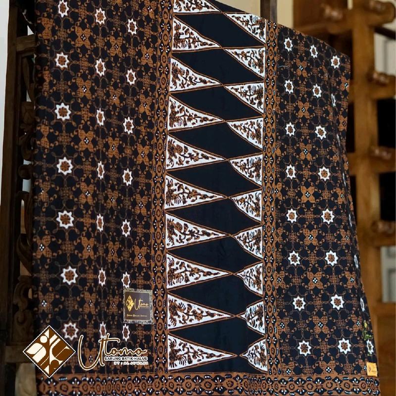Sarung Batik Tulis Utomo Kesikan motif Cakra Buana | Sarung Batik Halus | Bahan Katun Primis | Fashion Muslim | Sarung Santri 3